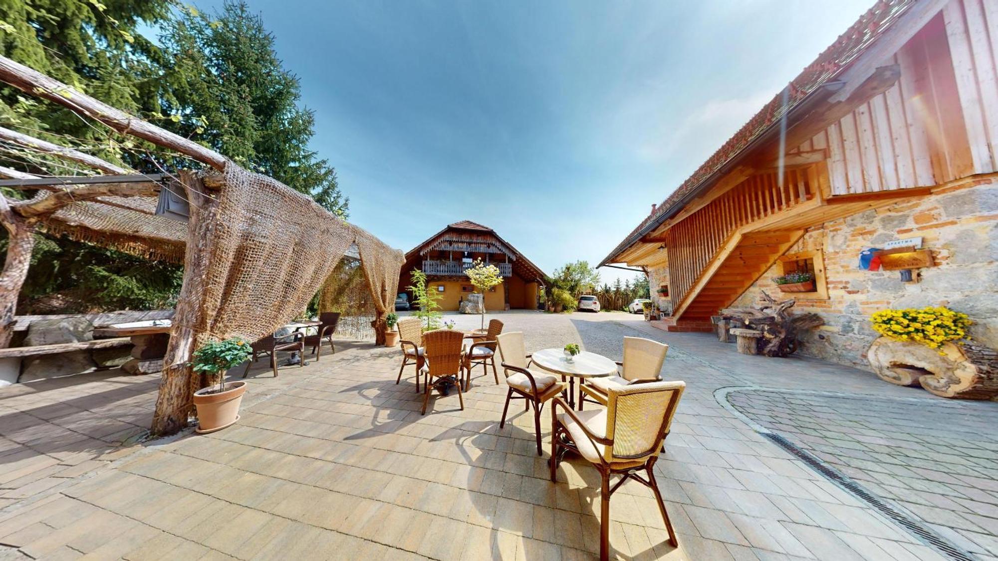 Resort Hisa Ida - Apartments With Hot Tub And Sauna Ivancna Gorica Exterior foto