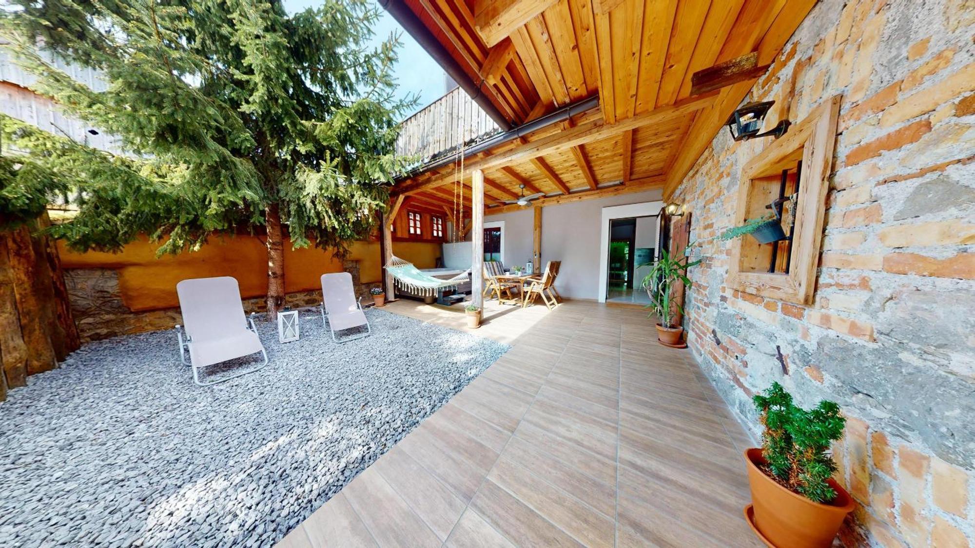 Resort Hisa Ida - Apartments With Hot Tub And Sauna Ivancna Gorica Exterior foto