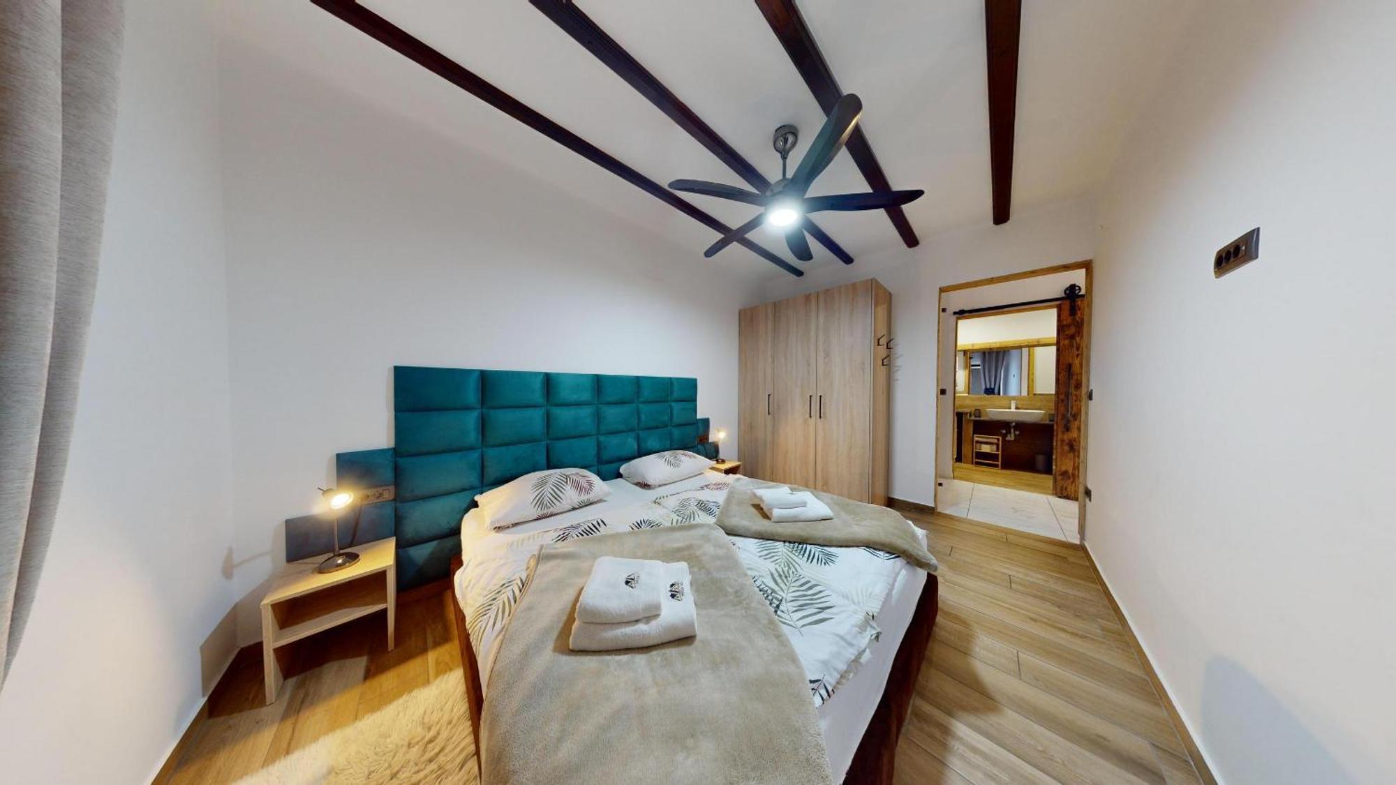 Resort Hisa Ida - Apartments With Hot Tub And Sauna Ivancna Gorica Quarto foto