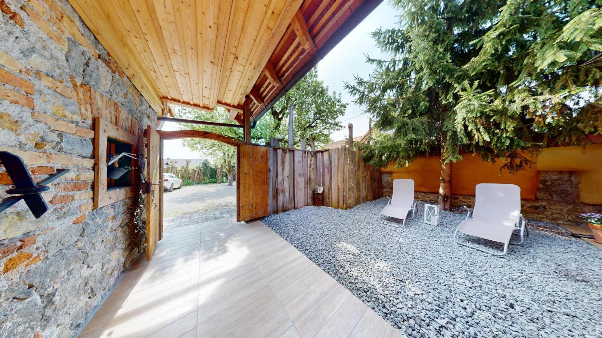Resort Hisa Ida - Apartments With Hot Tub And Sauna Ivancna Gorica Quarto foto
